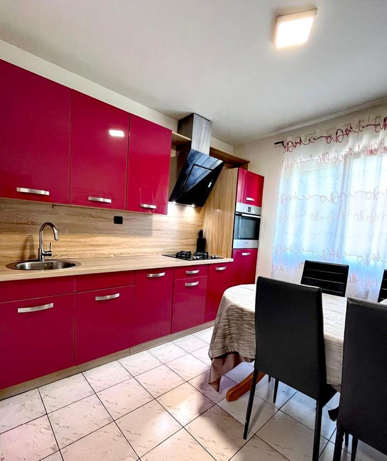 Luana Lux Apartment 普拉 外观 照片